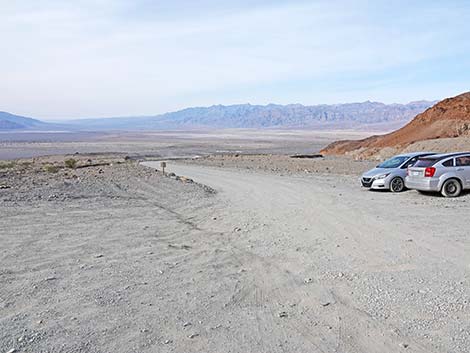 Mosaic Canyon Road